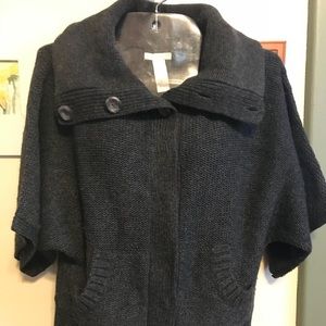 TWEEDS CHARCOAL KNIT SWEATER. Like New!!! Sz Small